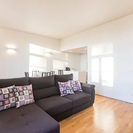 Apartment Modern 2br Duplex Downtown By Art District By Lovelystay *